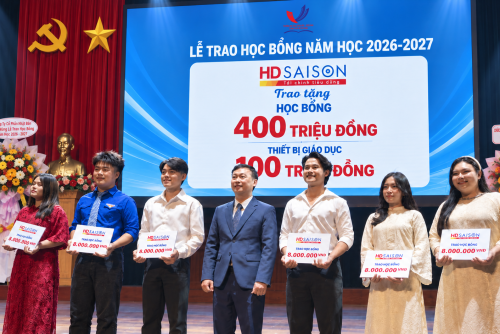 1 tỷ đồng tiếp sức hành trình đến giảng đường trong ngày khai giảng