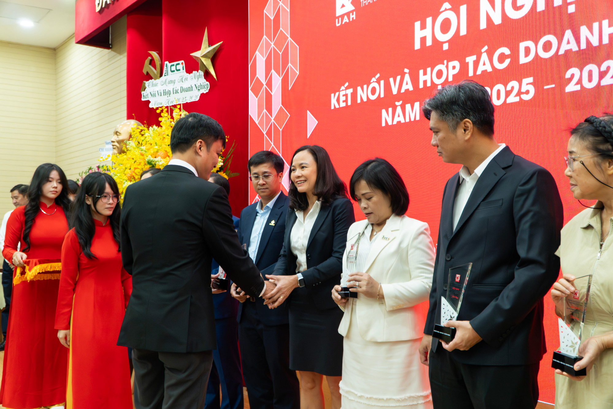 HD SAISON hợp tác cùng Đại học Kiến Trúc TP.HCM – Trao học bổng 500 triệu đồng tiếp sức thế hệ sáng tạo